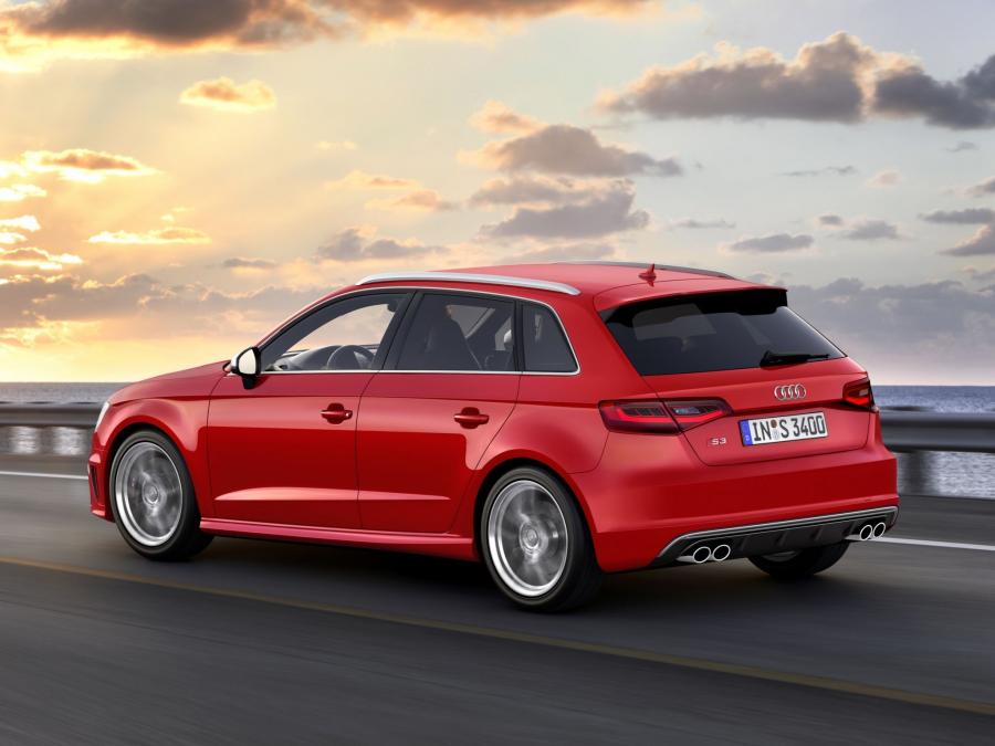  Audi S3 Sportback (8V) 2013 года  (WW) (фото 31 из 35)